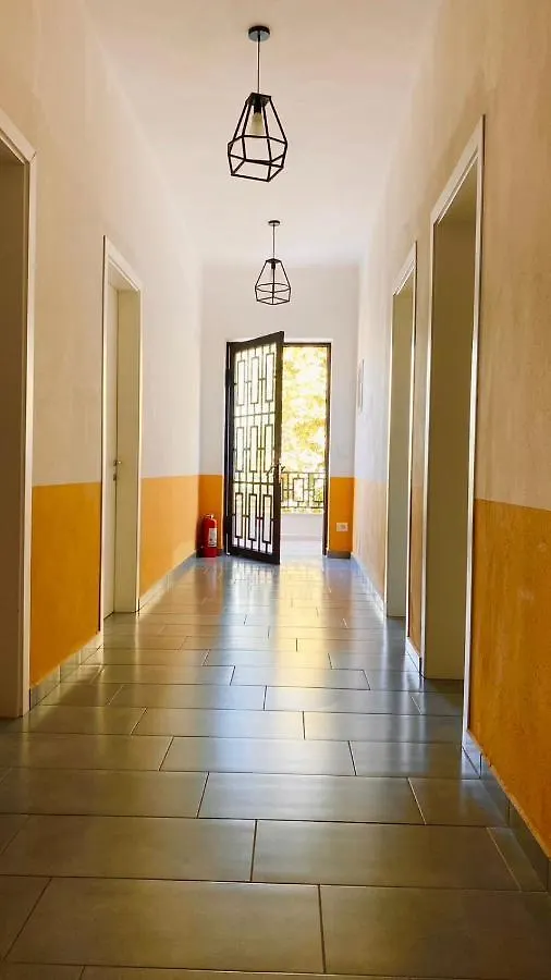 Hotel Antigone Tirana 3*,